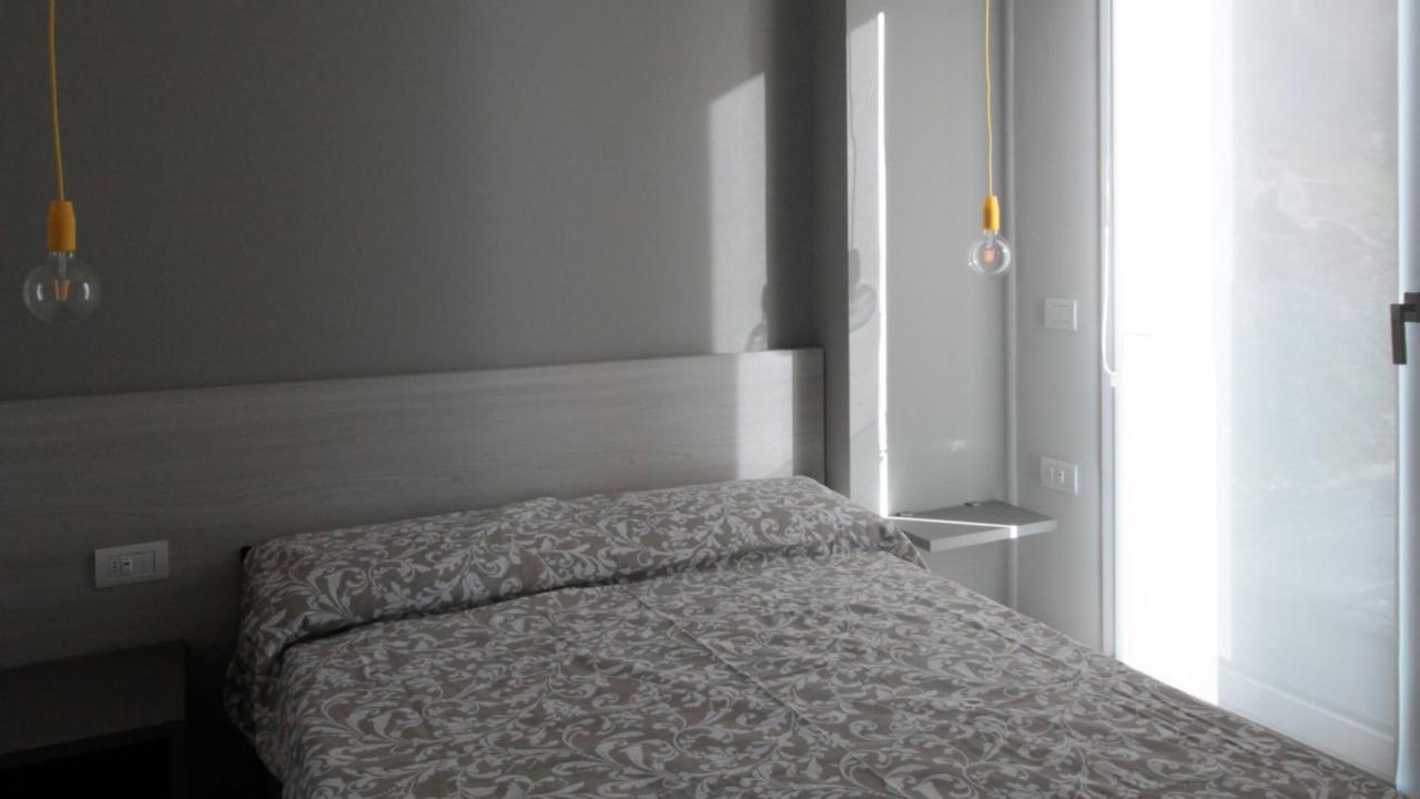 Italianway - Villa Paloma 马罗内 外观 照片